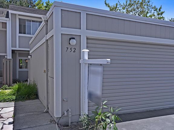 3rd image of 752 Neptune Ln