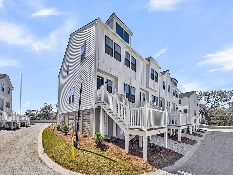 Tides at Park Circle — Photo 80