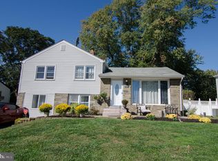 11038 Ferndale St, Philadelphia, PA 19116