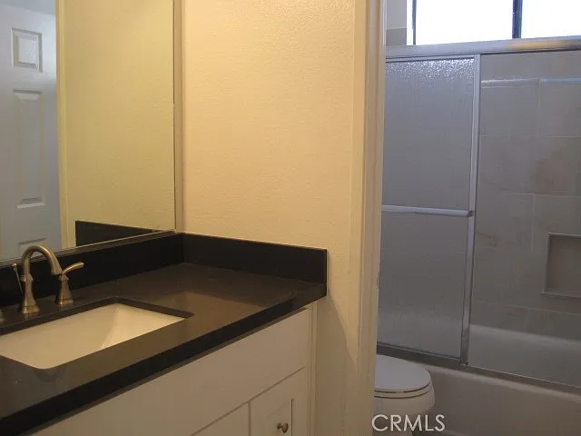 2577 Plaza Del Amo — Photo 7
