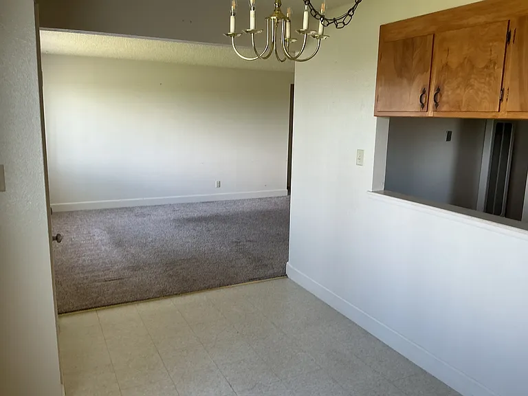 21189 American Ave — Photo 7