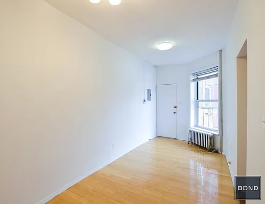 Rented by Bond New York | media 46