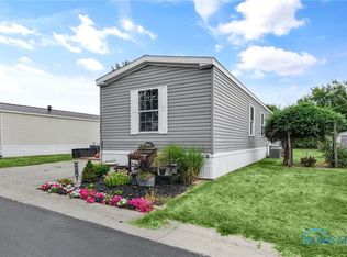 315 Parkview Dr, Bowling Green, OH
