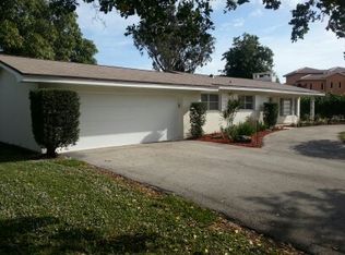 18730 Rio Vista Dr, Tequesta, FL 33469