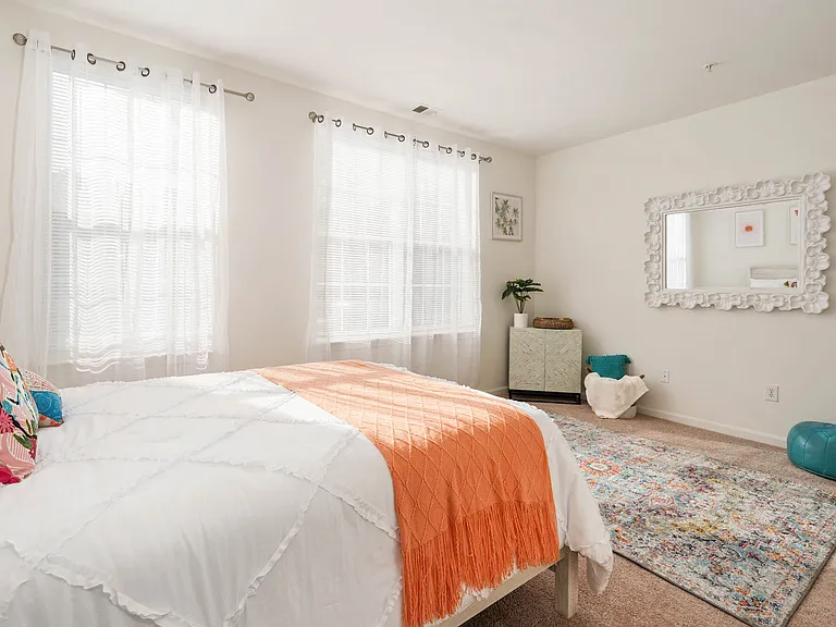 Marley Manor Luxury Apartment Homes — Photo 26