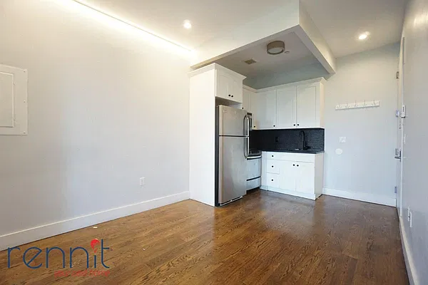 Rented by Rennit Inc. | media 55