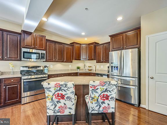 5th image of 8261 Carinoso Way