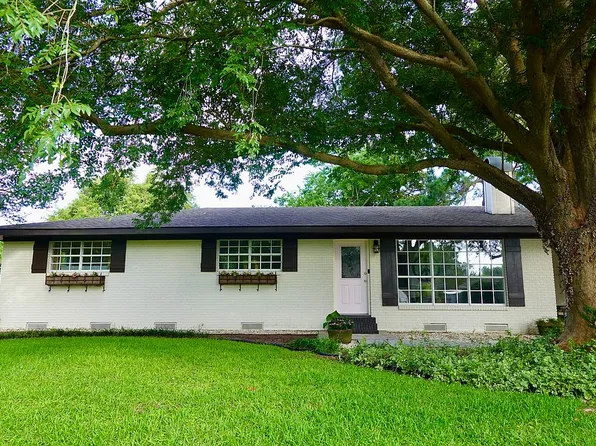 105 Billeaud Ln, Lafayette, LA 70506