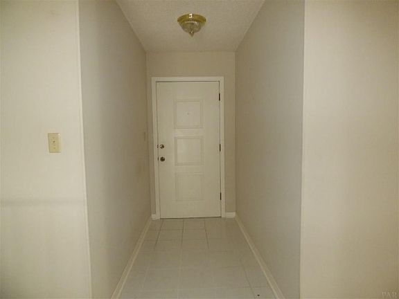 5th image of 7721 Charter Oaks Dr