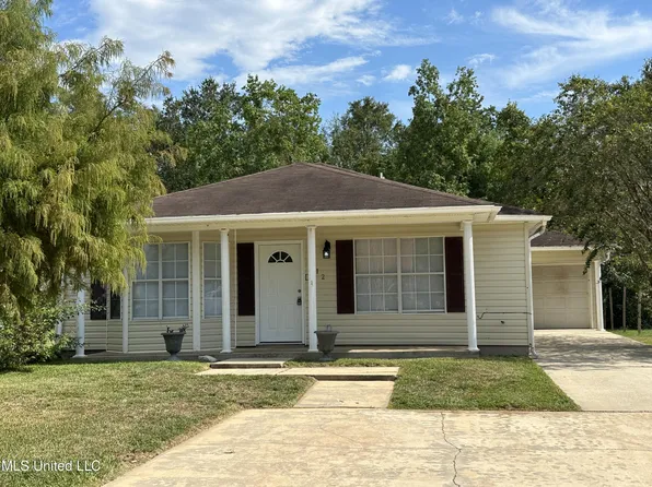 312 Lorraine Ave, Pass Christian, MS 39571