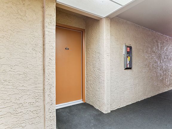 5th image of 540 N May St #2066