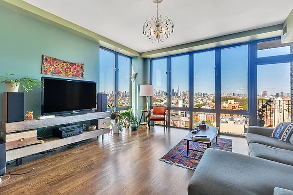 Sold by MNS | media 8