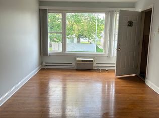 6247 W 94th St APT 3A, Oak Lawn, IL 60453