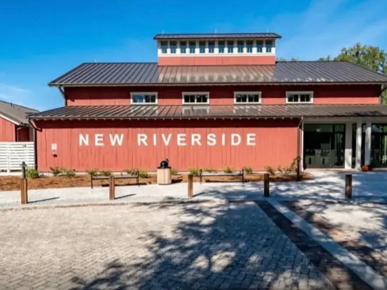 New Riverside Park across the street.