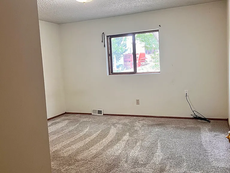 1016 S El Paso St — Photo 9