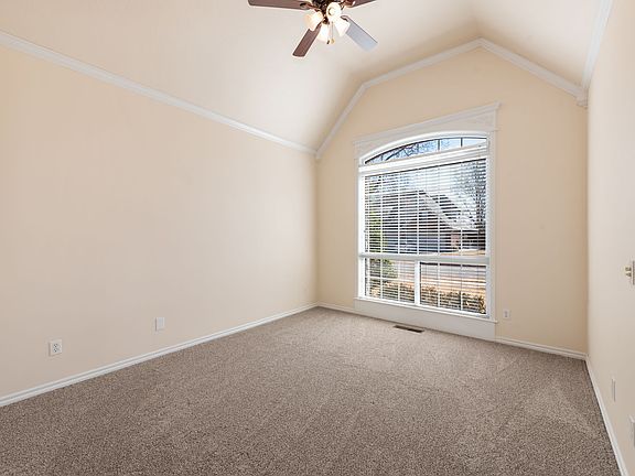 Office/Multi purpose room off the entrance