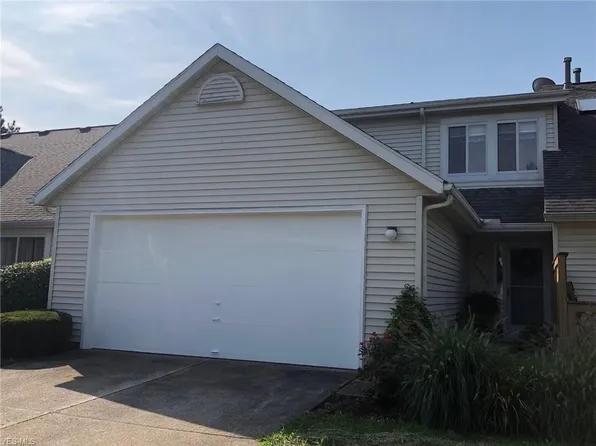 10854 Pepper Ct #C, Concord Township, OH 44077