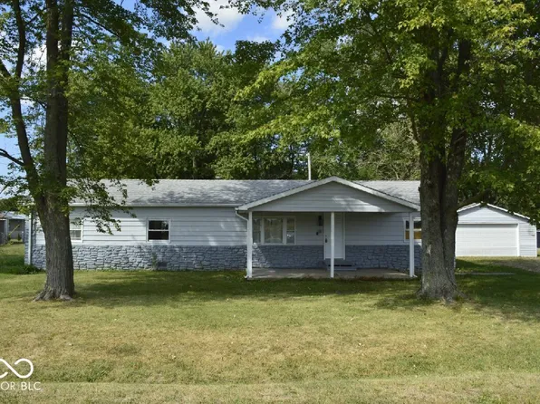 1016 W Broadway St, Shelburn, IN 47879