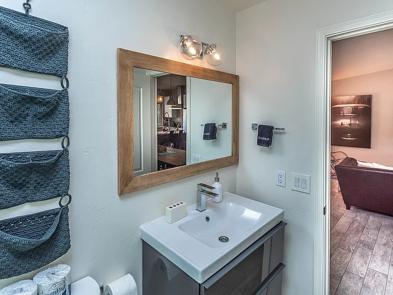 3420 Sheik Dr — Photo 24