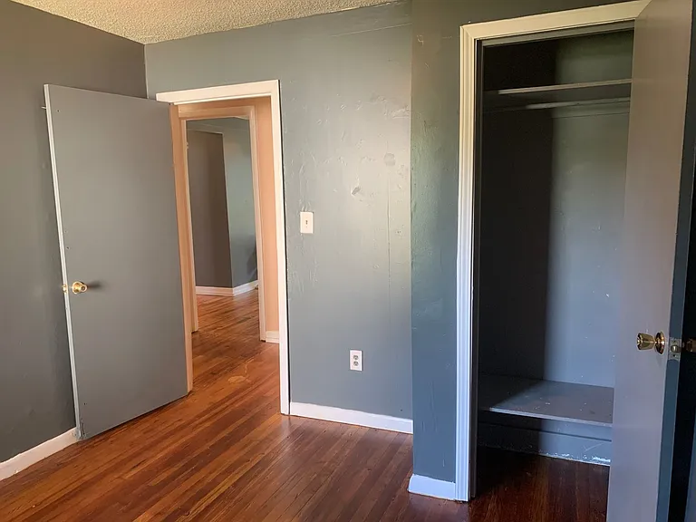 1301 Halsey Ave NE — Photo 7