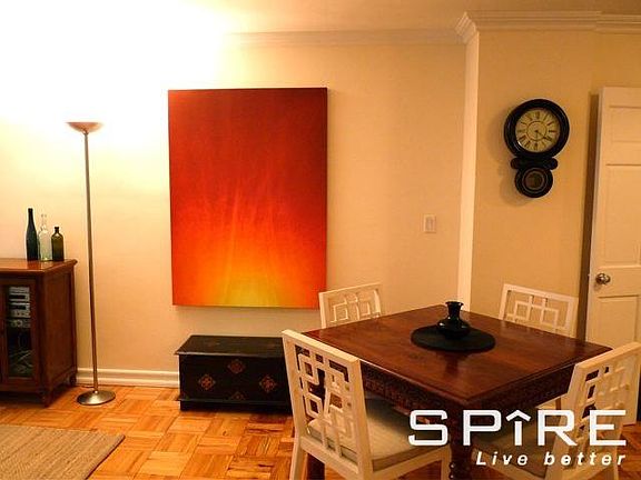 3rd image of 330 W 58th St APT 7N