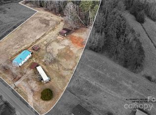 136 Shuffler Rd, Morganton, NC 28655