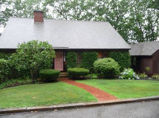 126 High Ridge Rd, Manchester, NH 03104