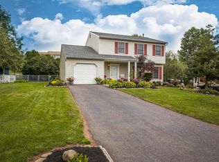 2131 Foxtail Dr, Pottstown, PA 19464