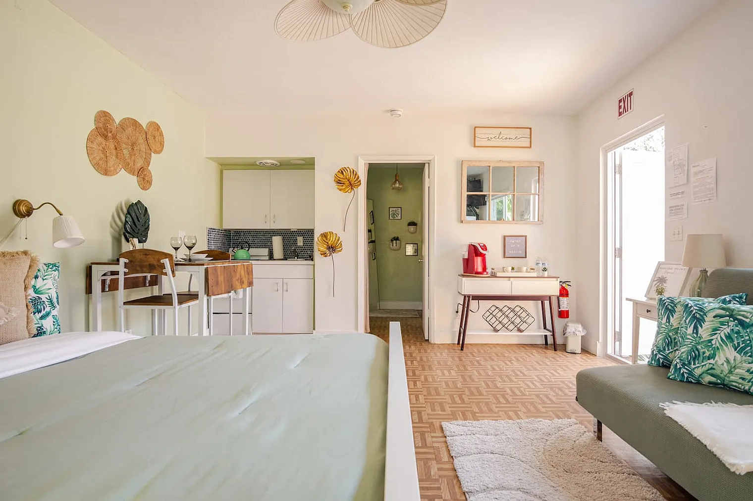 1 bed, 1.0 bath, 592 sqft, $2,712 — Photo 3