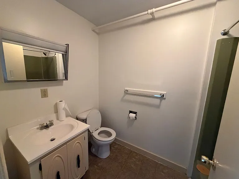 261 Pine St #35 — Photo 7