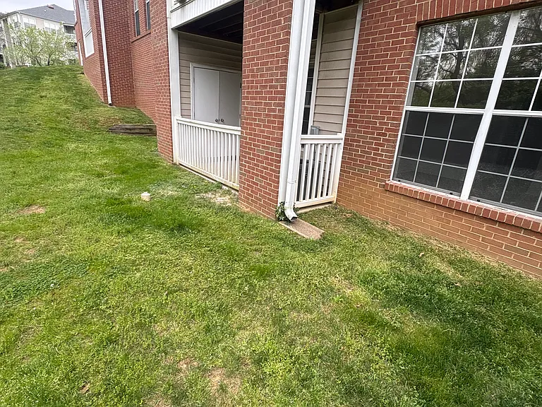 310 Riverbend Dr #1E — Photo 10