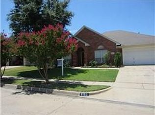 8163 Union Lake Dr, Fort Worth, TX 76137