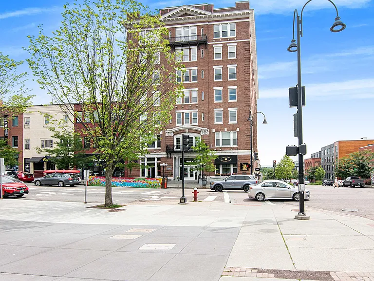 131 Main St #2 — Photo 24
