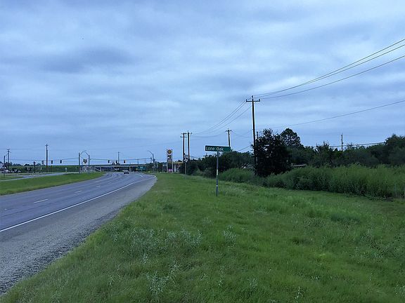 5th image of 12156 Us Highway 87 S