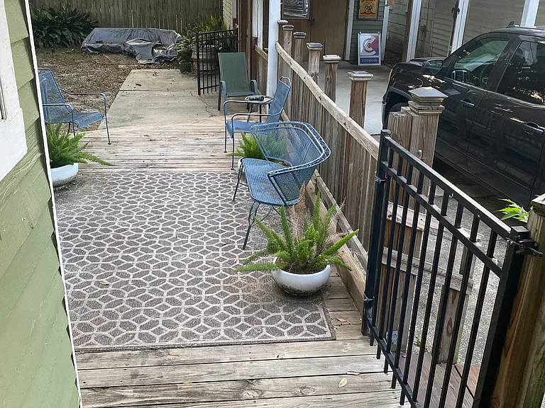 1662 Letitia St — Photo 10