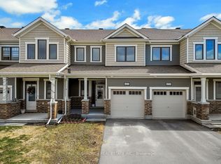 422 Cope Dr, Ottawa, ON K2V 0P8