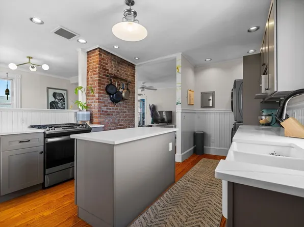 5 Tremont St #3, Cambridge, MA 02139