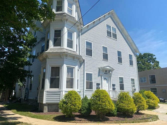 2nd image of 490 Main St