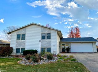 506 W Southridge Rd, Marshalltown, IA 50158