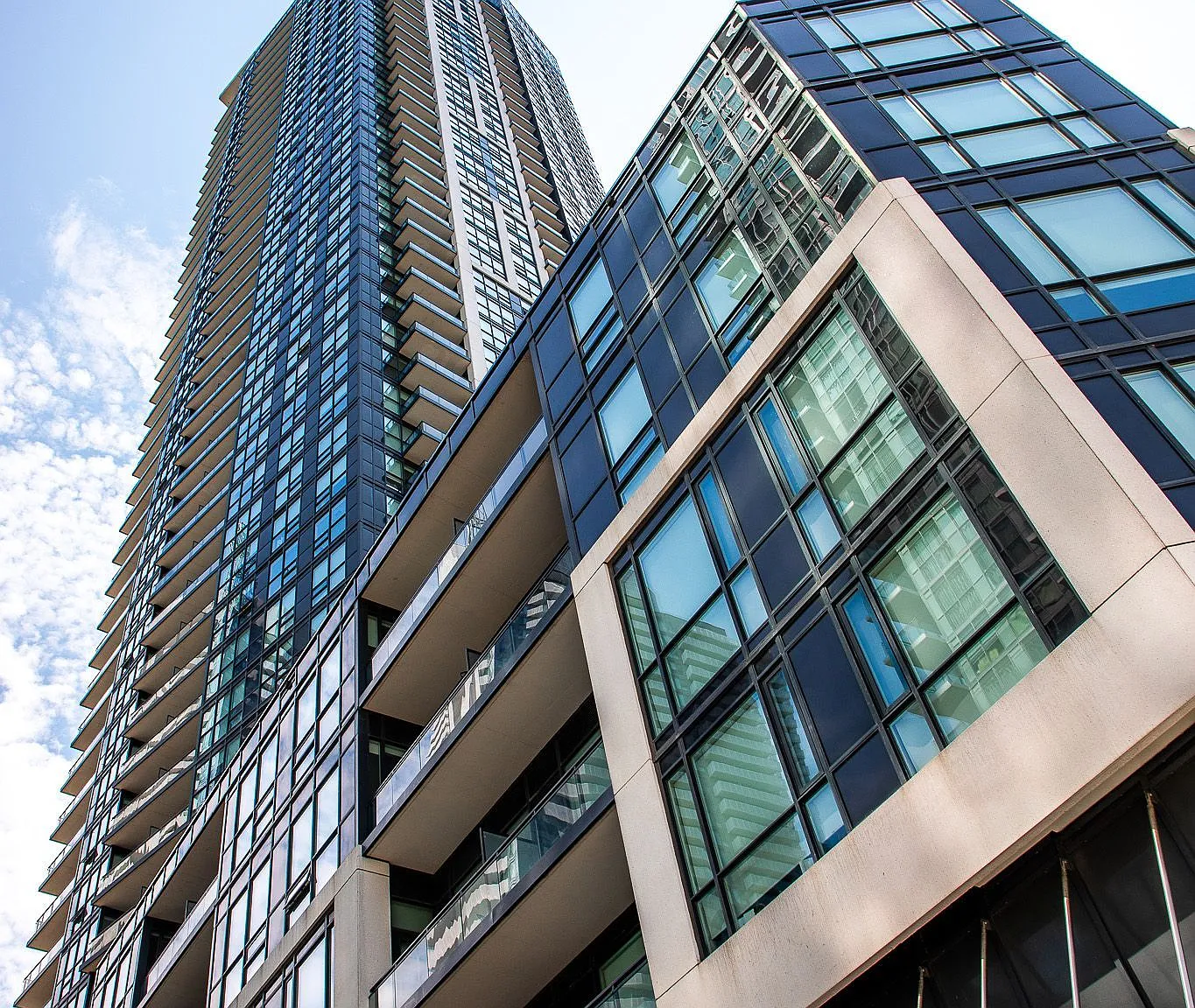2 bed, $2,490 — Photo 1