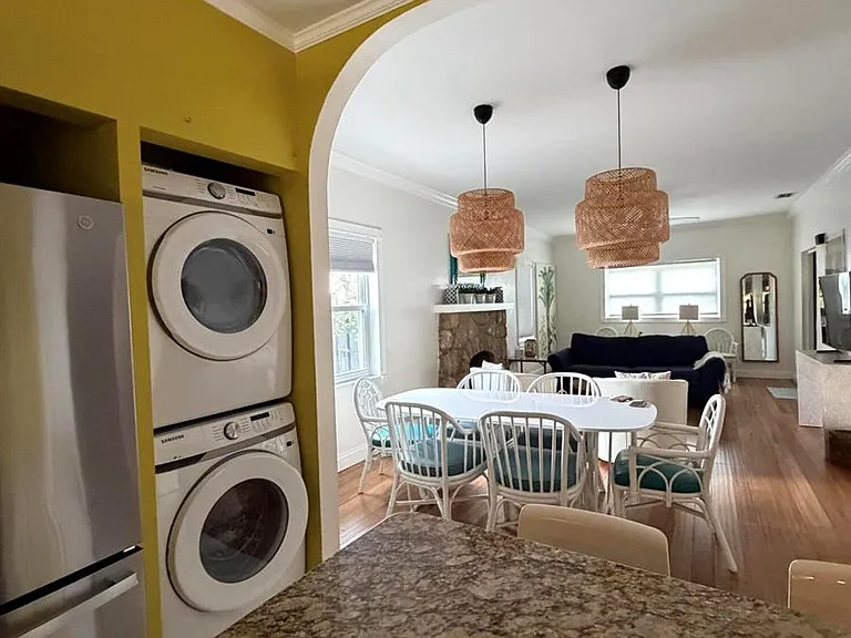 515 Ardmore Rd — Photo 24