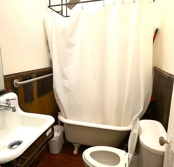 1656 S Throop St #1R — Photo 11