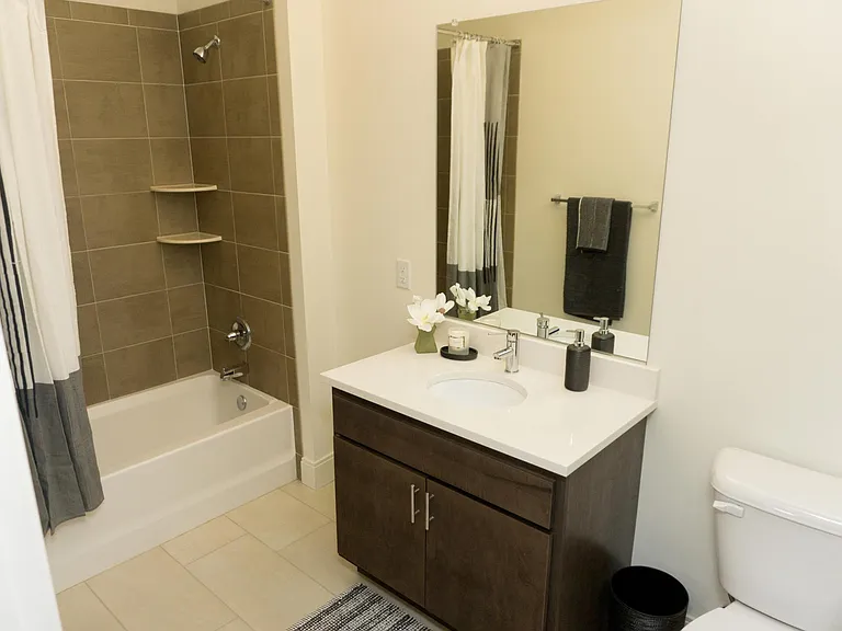 Liberty Pointe — Photo 10