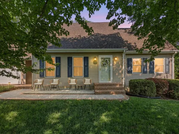 112 Valley Ct, Shepherdstown, WV 25443