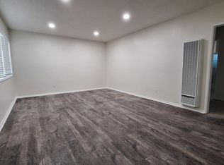 11538 Freeman Ave APT D, Hawthorne, CA 90250