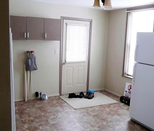 4th image of 209 Pine St