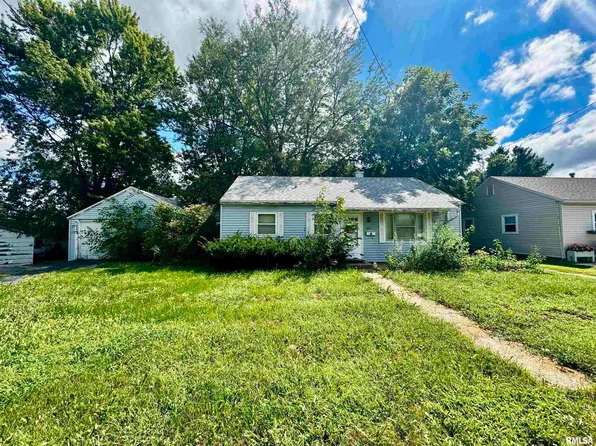 681 S Farnham St, Galesburg, IL 61401