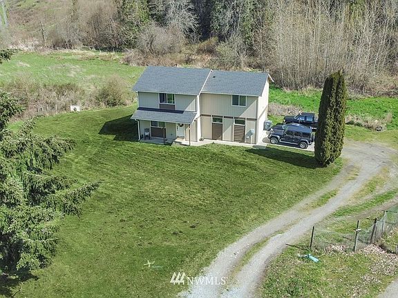 2nd image of 33211 89th Avenue Ct S