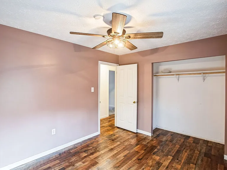 21423 Lee Dr — Photo 9