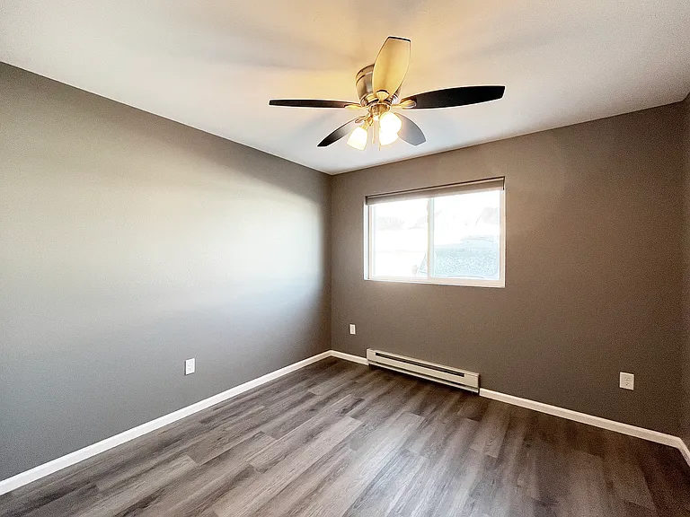 Creekside Townhomes — Photo 28